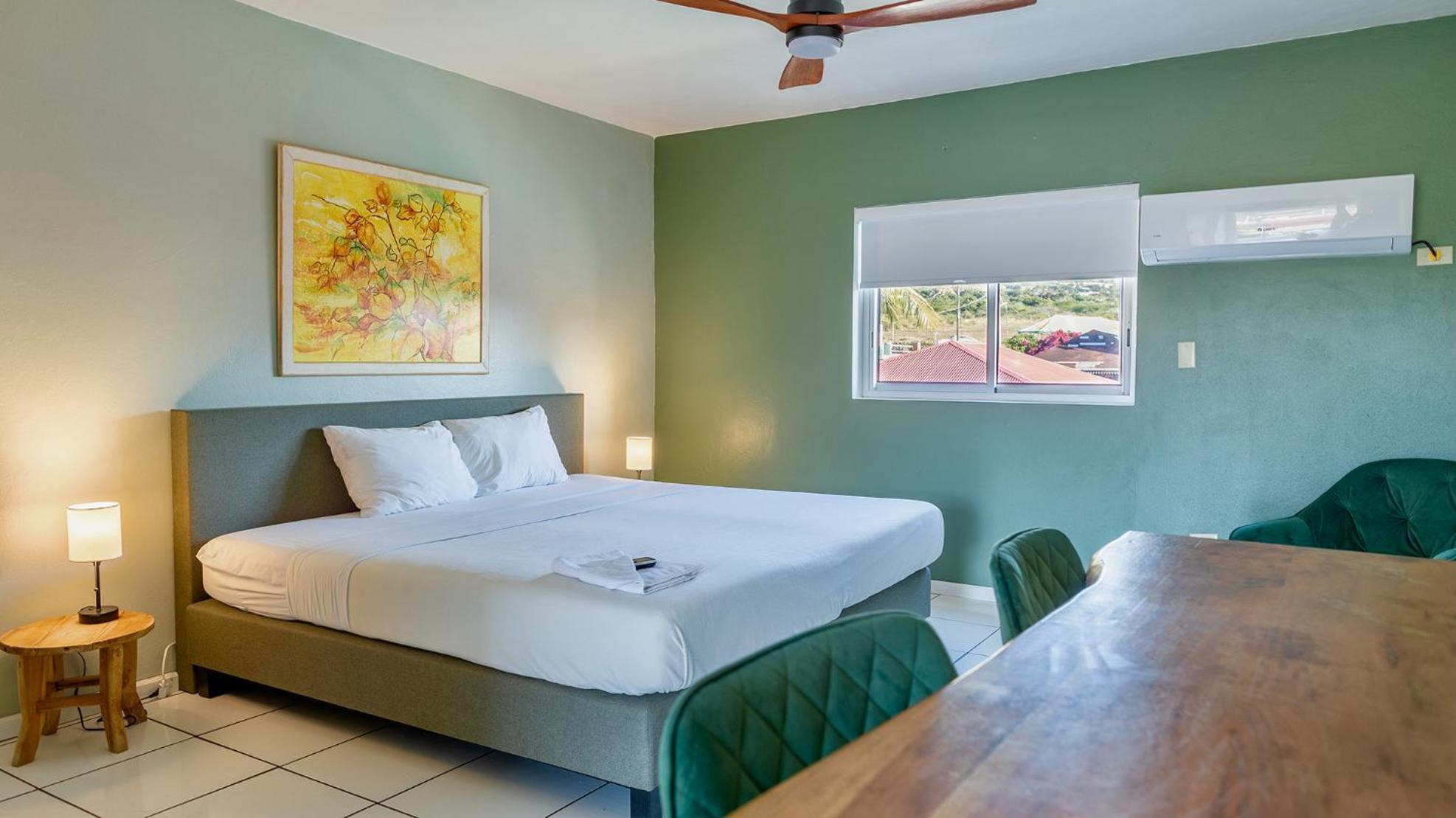 Talk Of The Town Inn & Suites - St Eustatius Oranjestad  Exterior foto